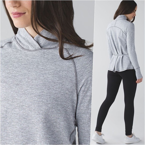 RARE Lululemon Mock Neck Pleat Back Long Sleeve Tee White Grey 6 NWOT - Picture 1 of 14